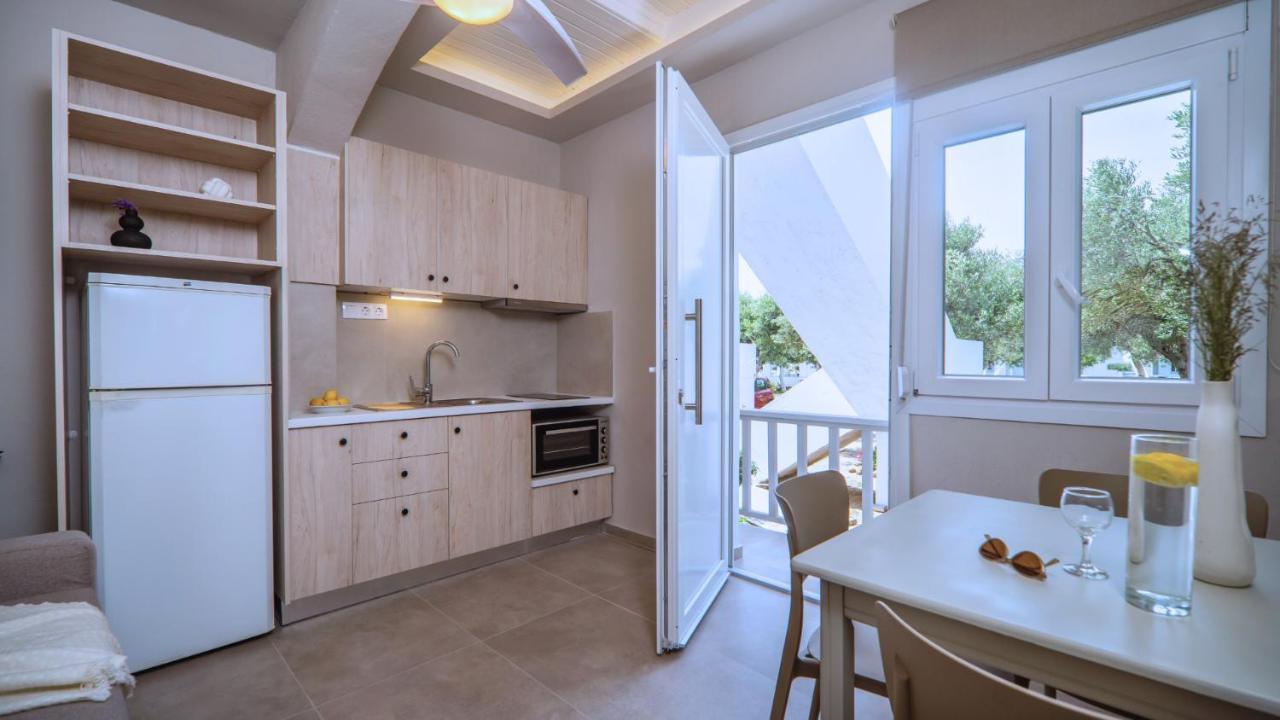 Fata Morgana Studios & Apartments Frangokastello Extérieur photo